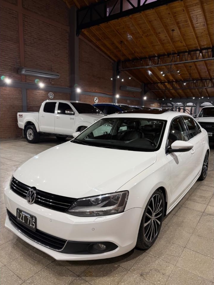 Volkswagen Vento 2.0 Tsi Dsg único