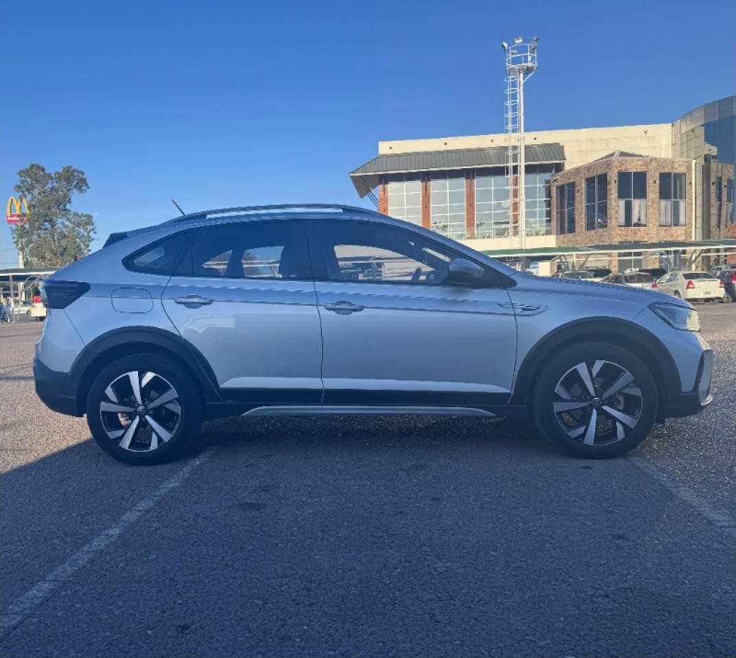 Volkswagen Nivus Highline 2021