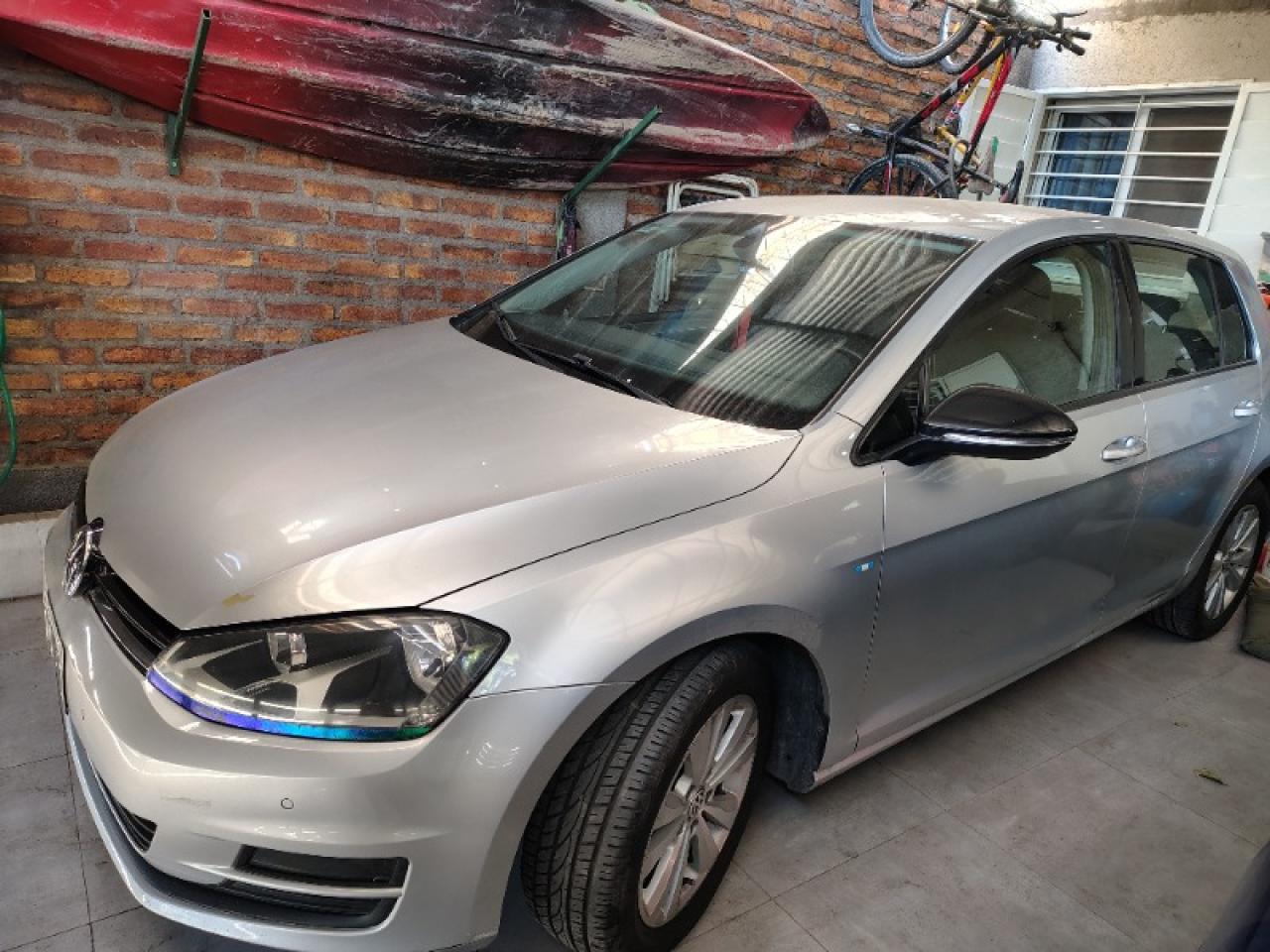 Volkswagen Golf Tsi 1.4 Turbo Confortline