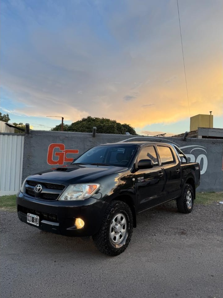 Toyota Hilux Sr - 2008 - 4x2