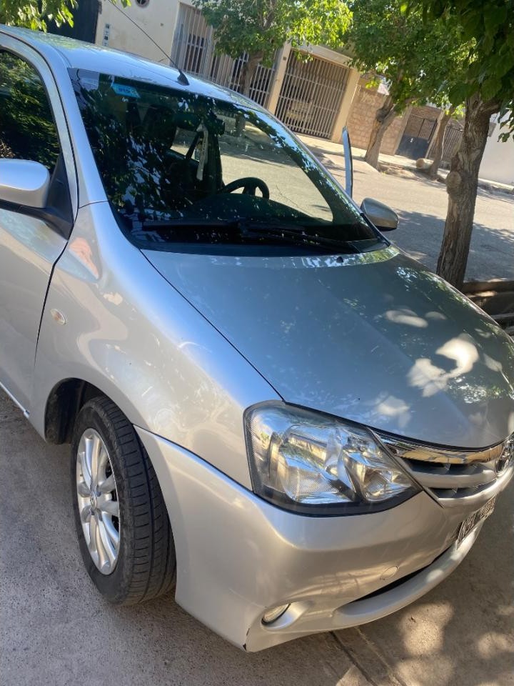 Toyota Etios 1.5 Xls 2014