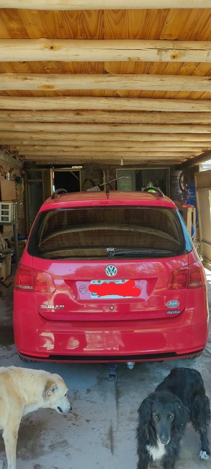 Volkswagen Suran Confortline 2011