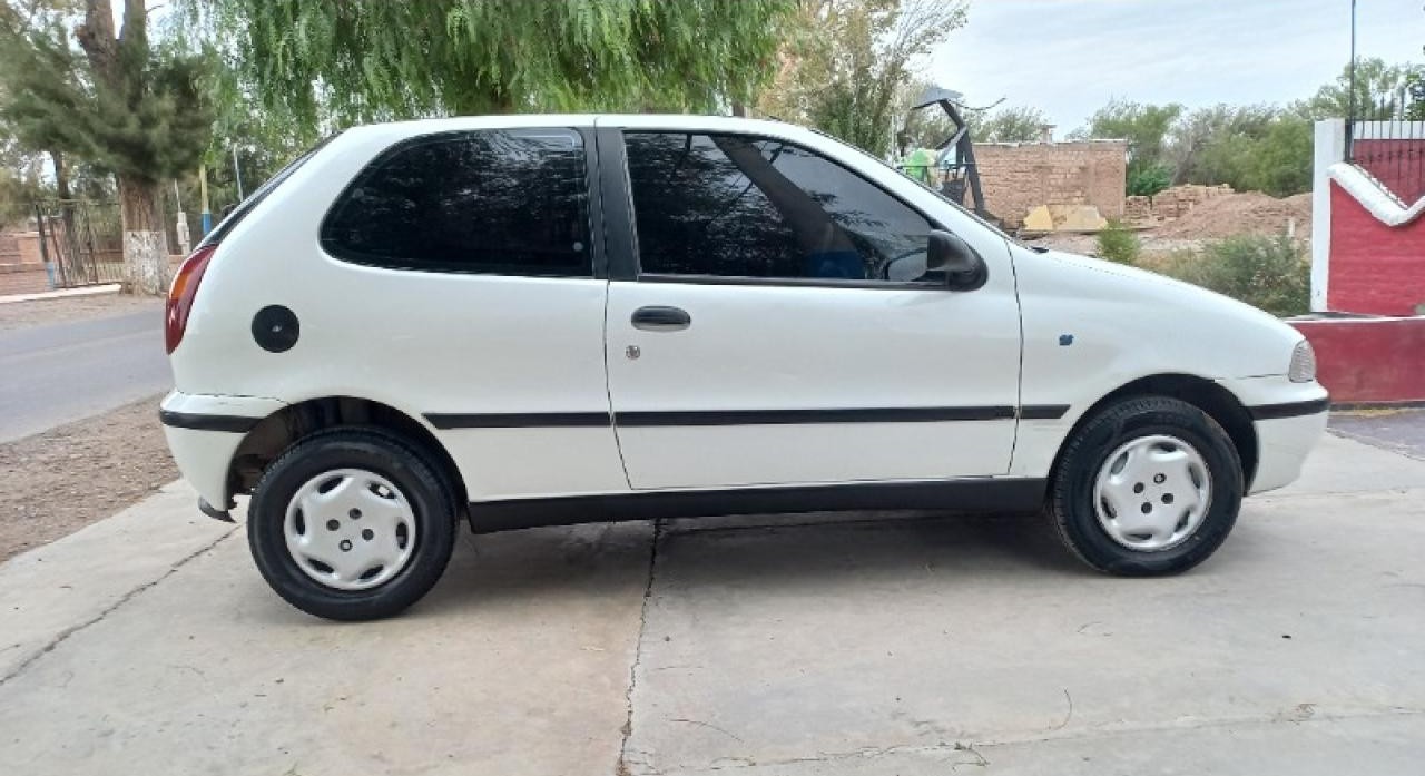 Fiat Palio Mod. 99 El 3p