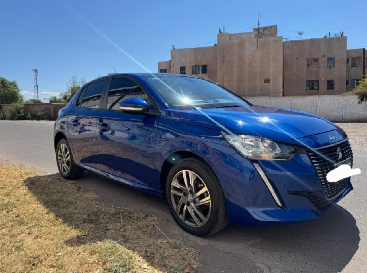 Peugeot 208 Allure 1.6 Generación 3 2022  Impecable