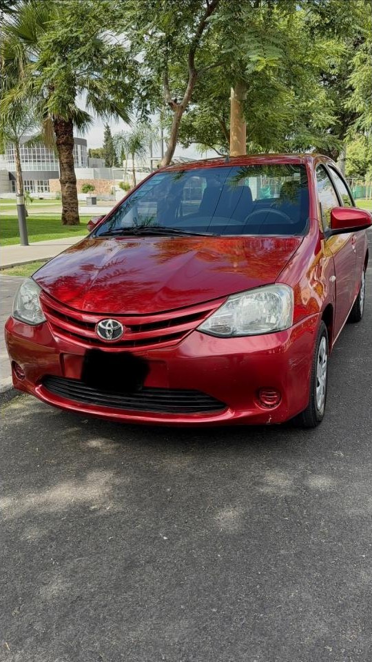 Toyota Etios Xs 1,5 2014