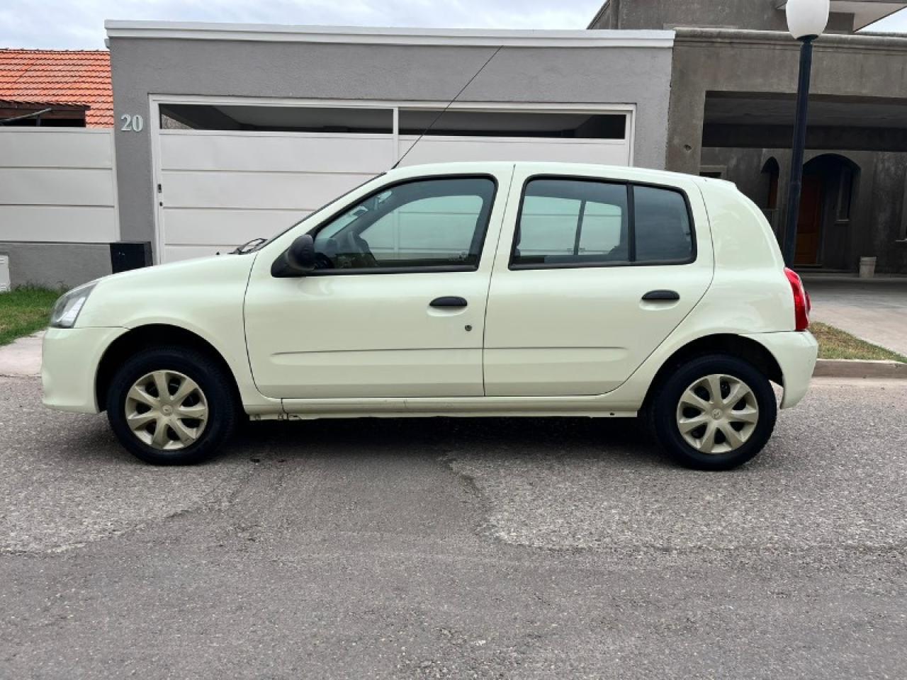 Renault Clio Mio Expression Pack I Año 2013 - Valor Charlable, Se Escuchan Ofertas