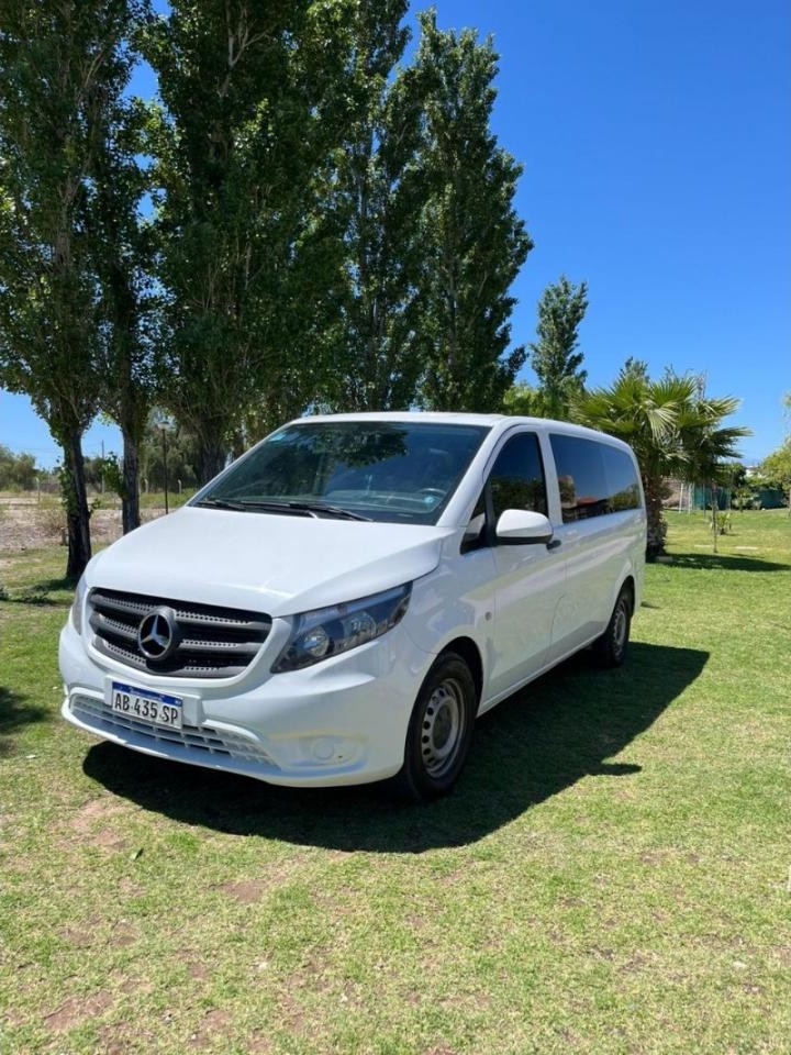 Mercedes Vito Con 3° Fila De Asientos