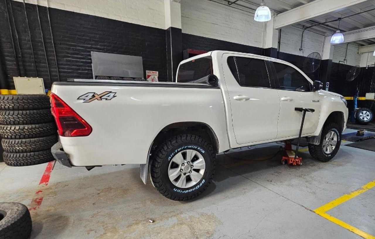 Toyota Hilux Sr 2017 2.8 4x4