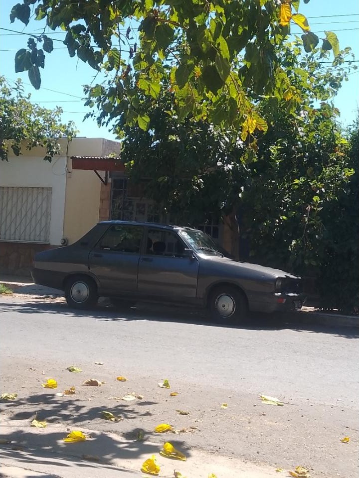 Renault 12