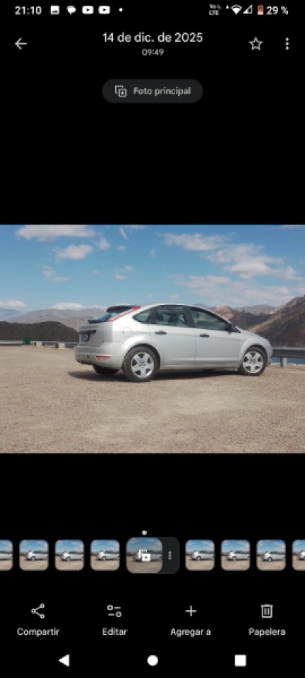 Ford Focus 2012. Titular