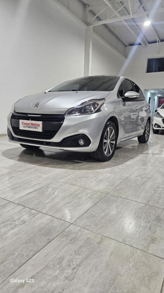 Peugeot 208 2020 Feline 1.6 Aut 1ra Mano Mano