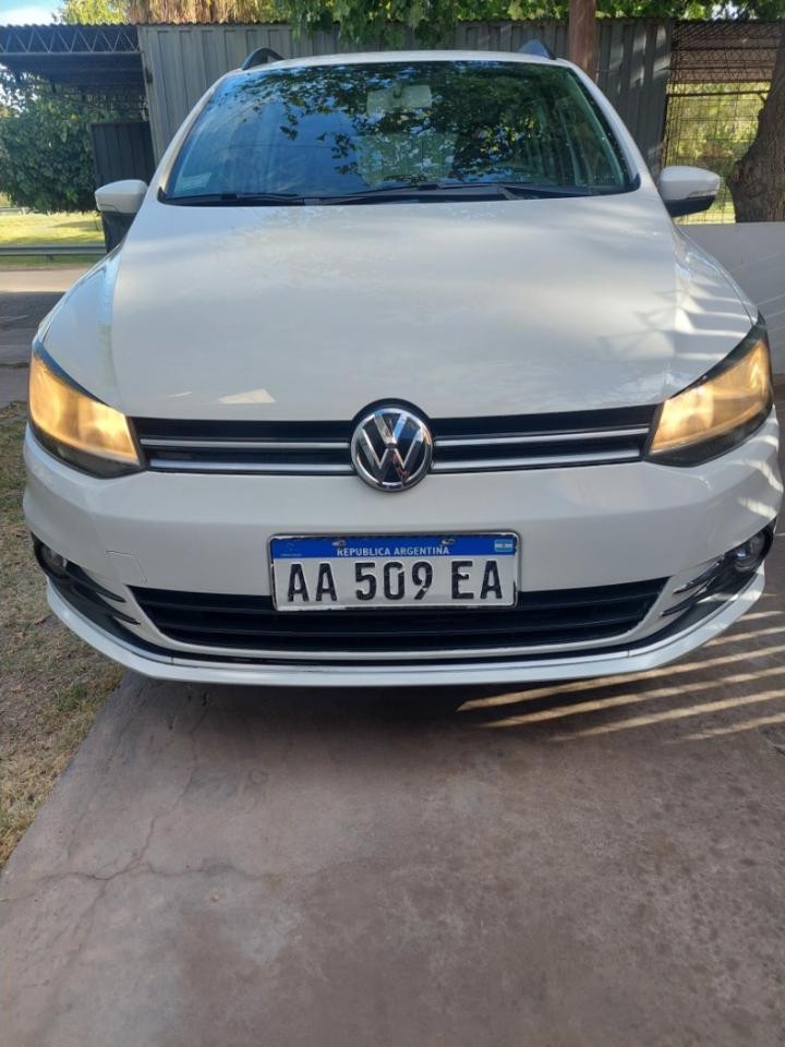 Titular Particular: V.w. Suran 2.016, Highline (1.6-5d-057)-única Mano-113.049 Kms-transferencia Obligatoria-financio