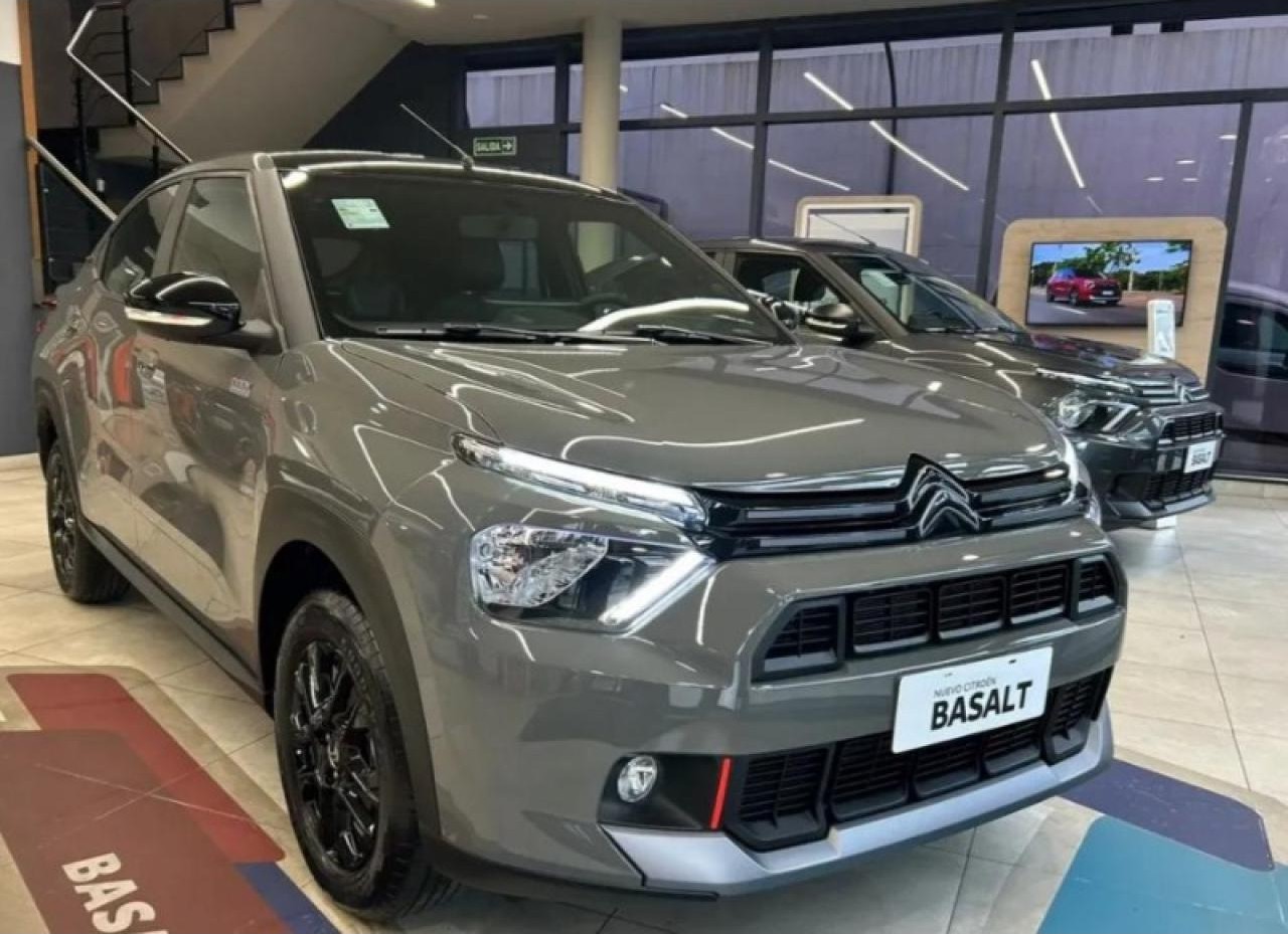 Citroen Basalt Dark Edition At T200