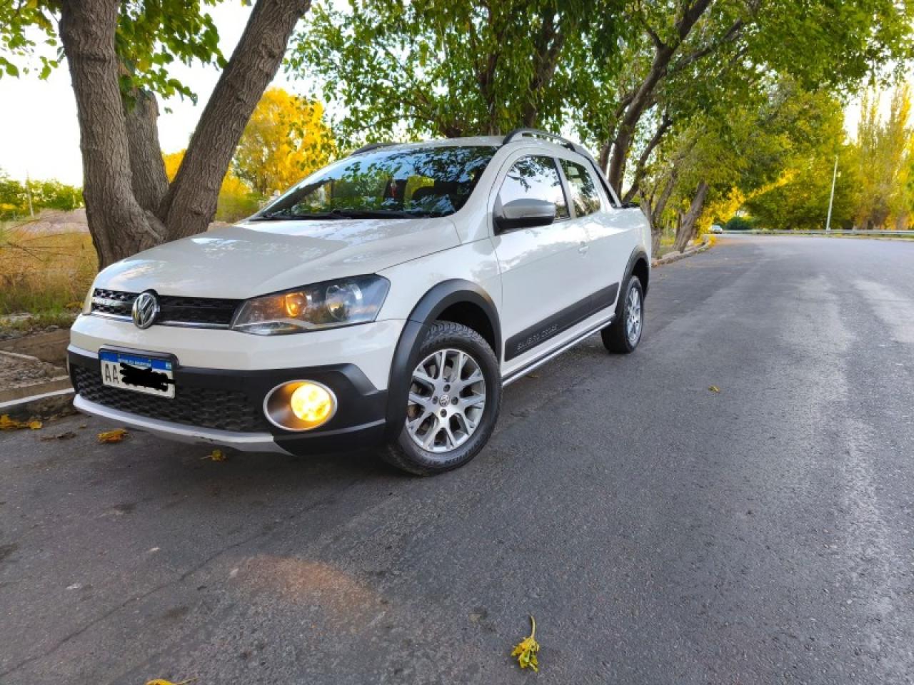 Volkswagen Saveiro Cross 2016.