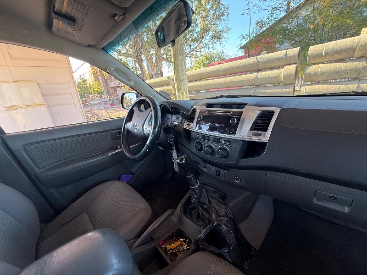 Toyota Hilux Sr 2015 3.0 Primera Mano