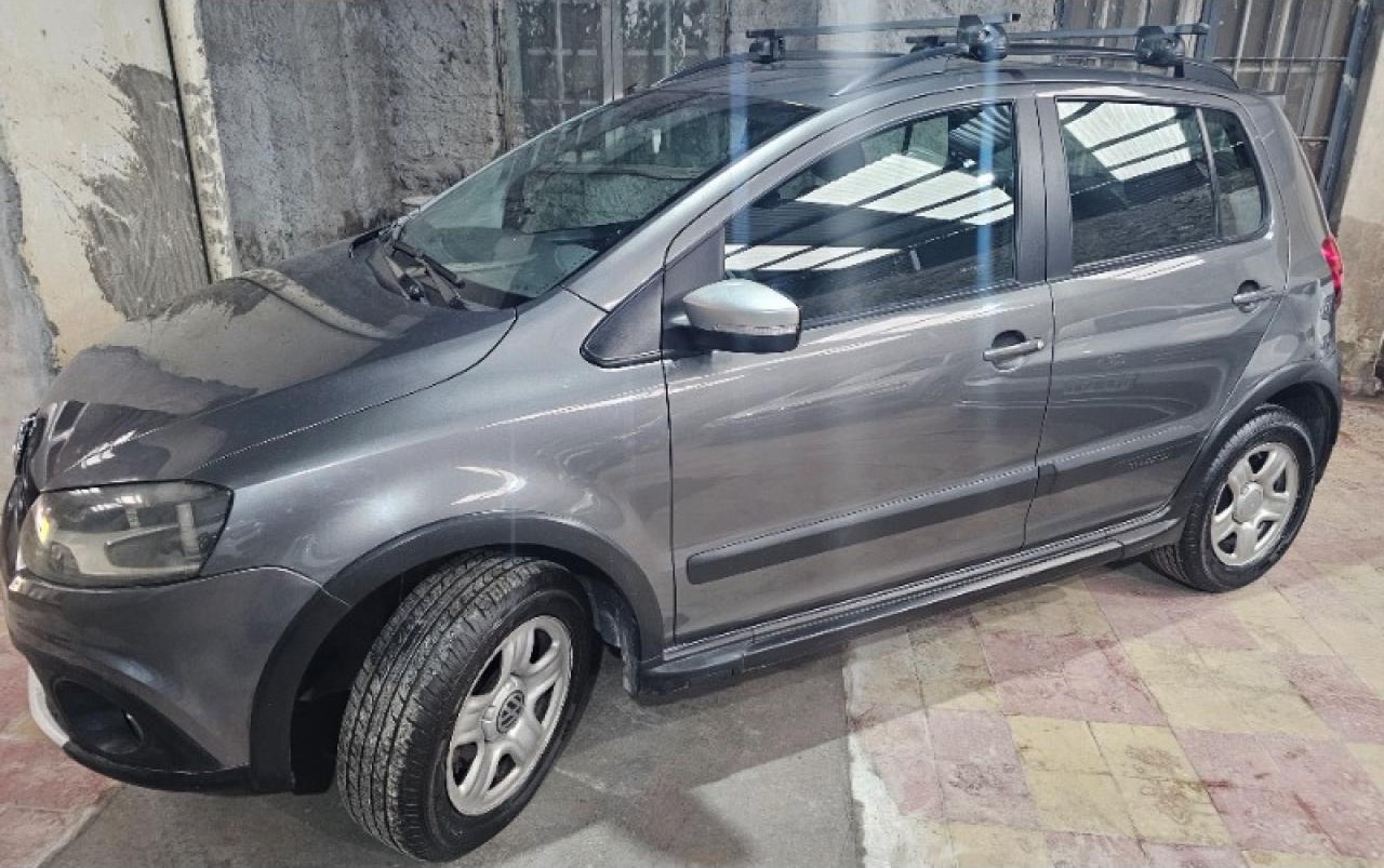 Volkswagen Crossfox Confortline 1.6 80000 Km 2014
