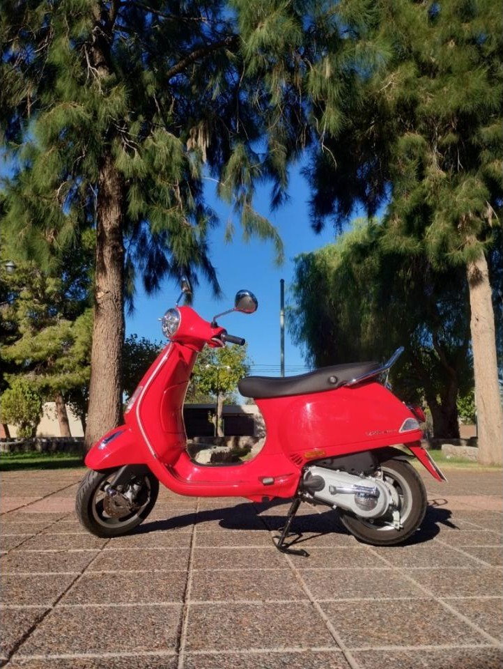 Piaggio Vespa Vxl 150, Original, 2023, Impecable
