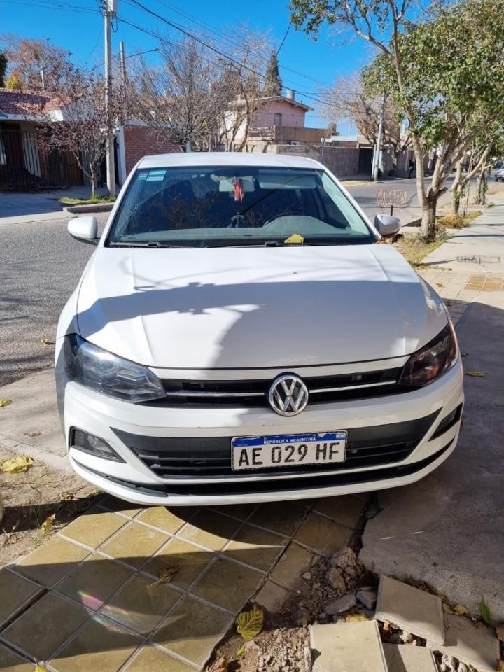 Volkswagen Polo Confortline Automático 2019 Impecable