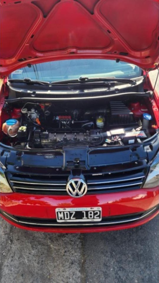 Volkswagen Suran Trendline 2013, $11.700.000, 184.000 Km,  Rojo Con Gnc