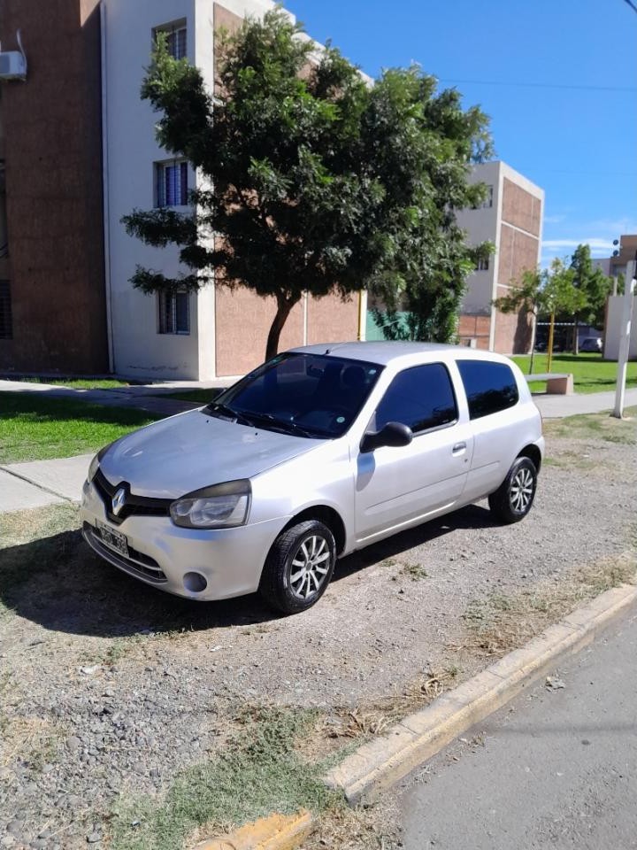 Renaul Clio Mio 2013 Vendo Permuto Financio