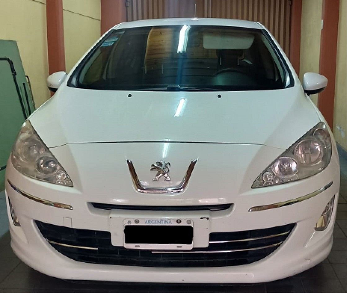 Peugeot  408, Año 2014 ,versión 2.0 Allure Nav