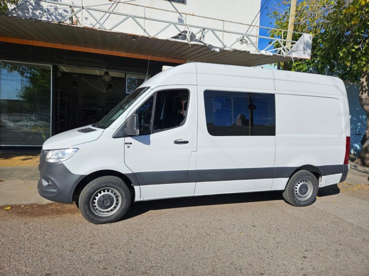 Sprinter Semi Motorhome