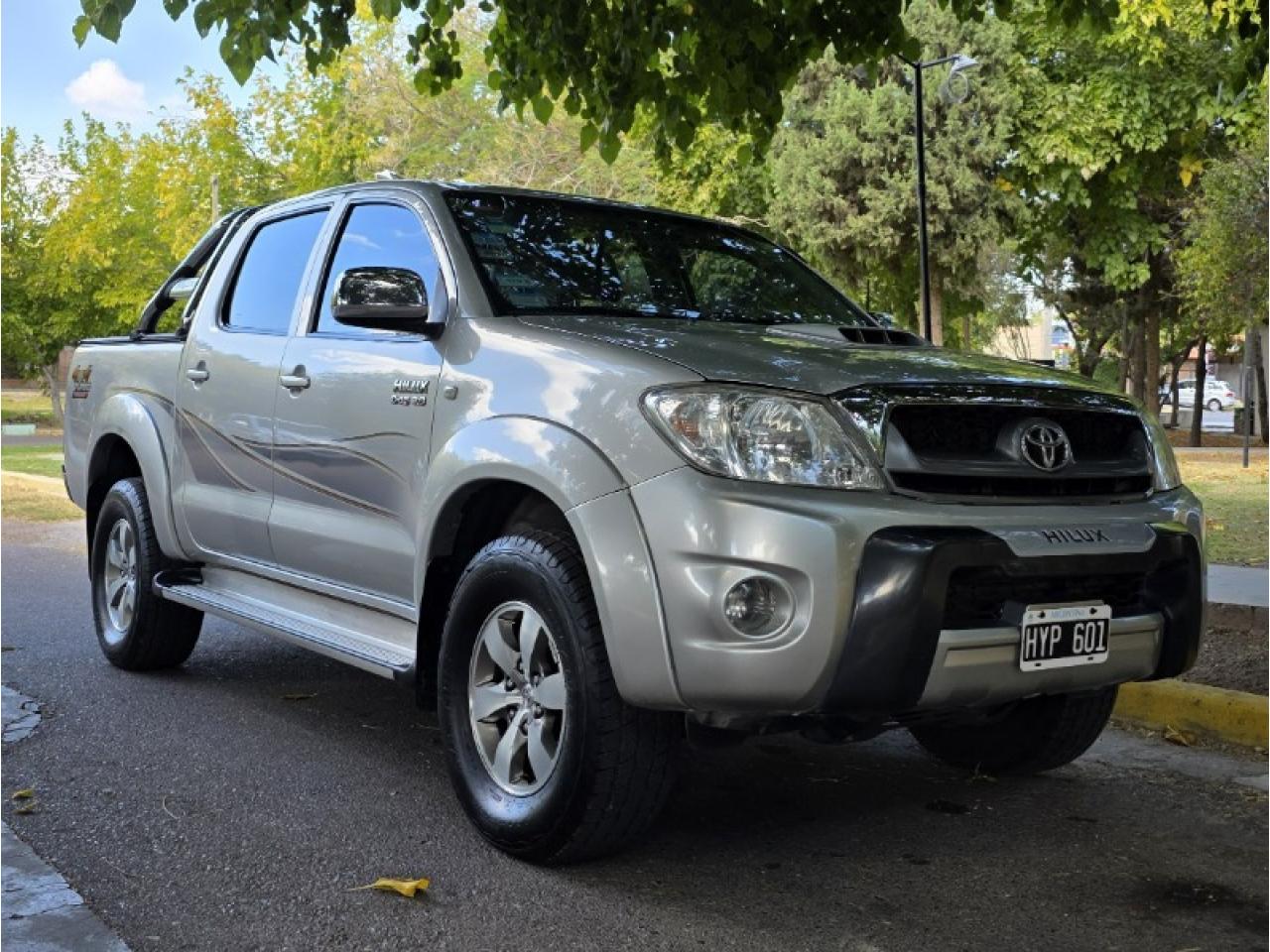 Toyota Hilux Srv 4x4 Cuero Automatica - Mod. 2009
