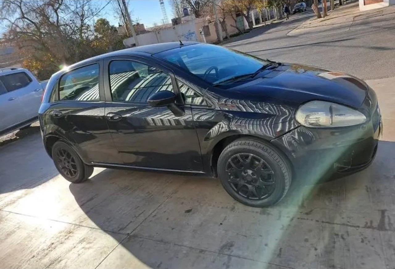 Fiat Punto 2008  Escucho Ofertas De Contado