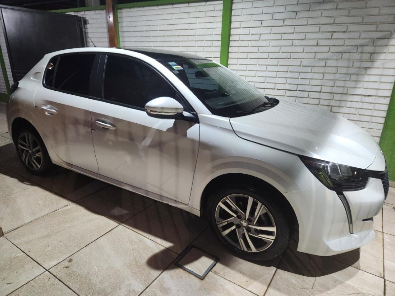 Peugeot 208 Allure 1.6 L