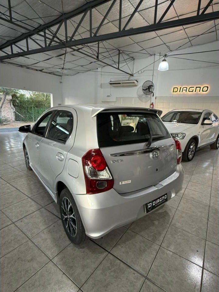 Miniatura 7
