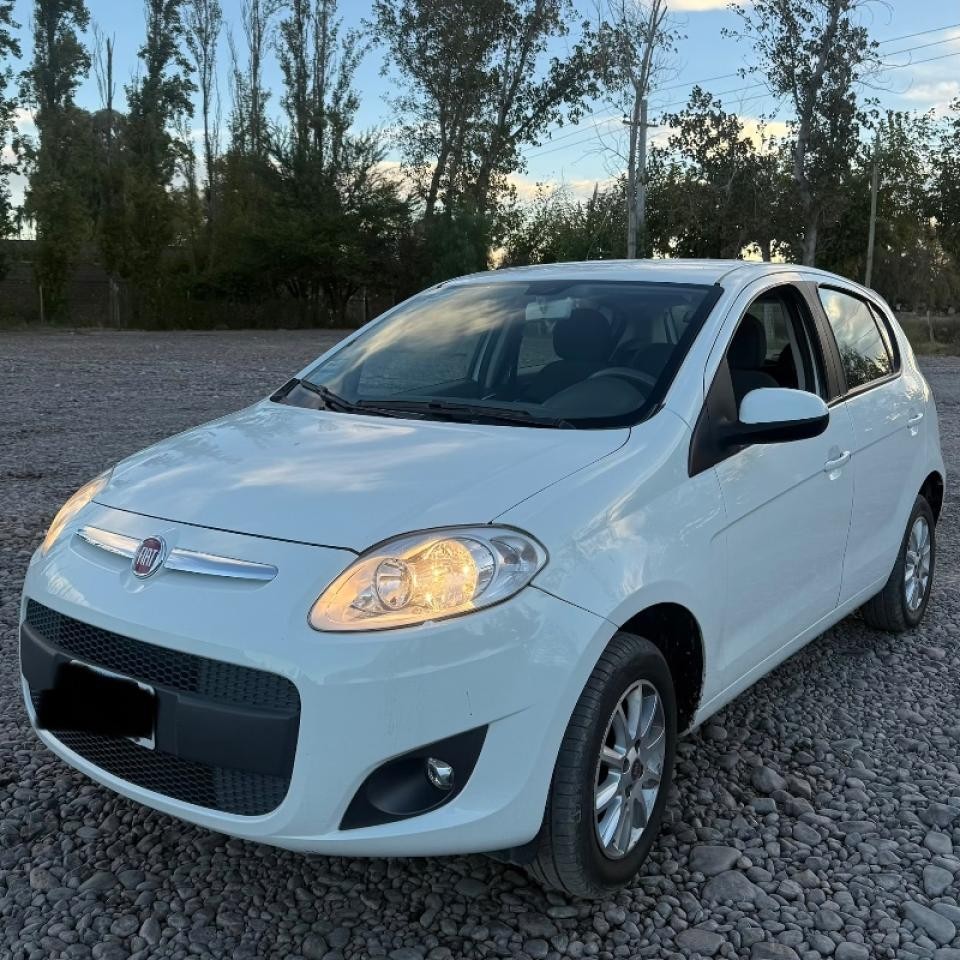 Fiat Palio Attractive 1.4 2015