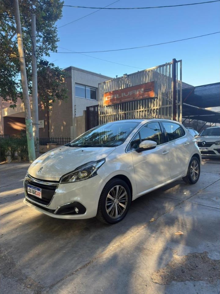 Peugeot 208 Feline 1.6 At 2018 Solo
