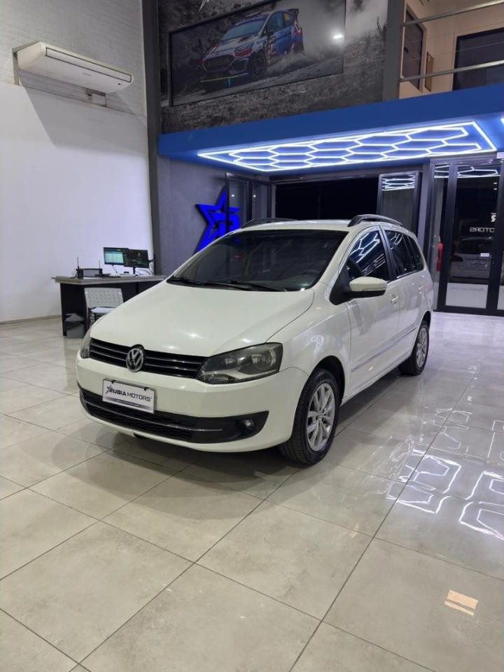 Volkswagen Suran Highline 1,6 Mt 2014 (300.000km)