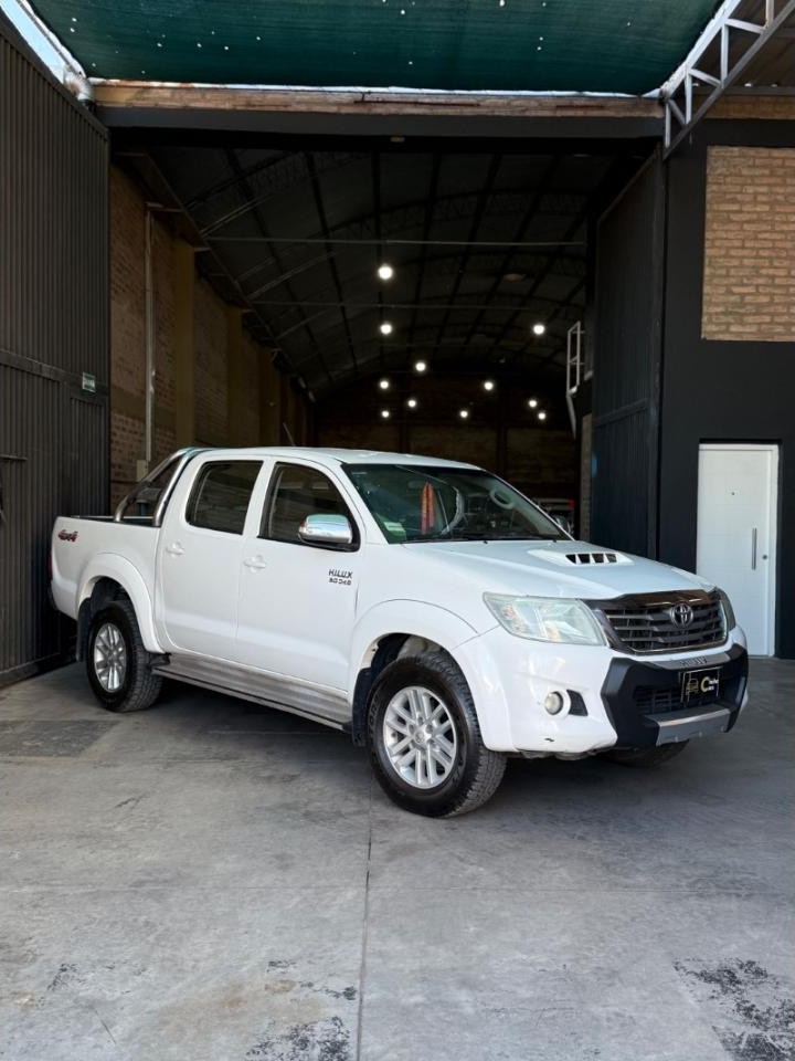 Toyota Hilux Srv 2014