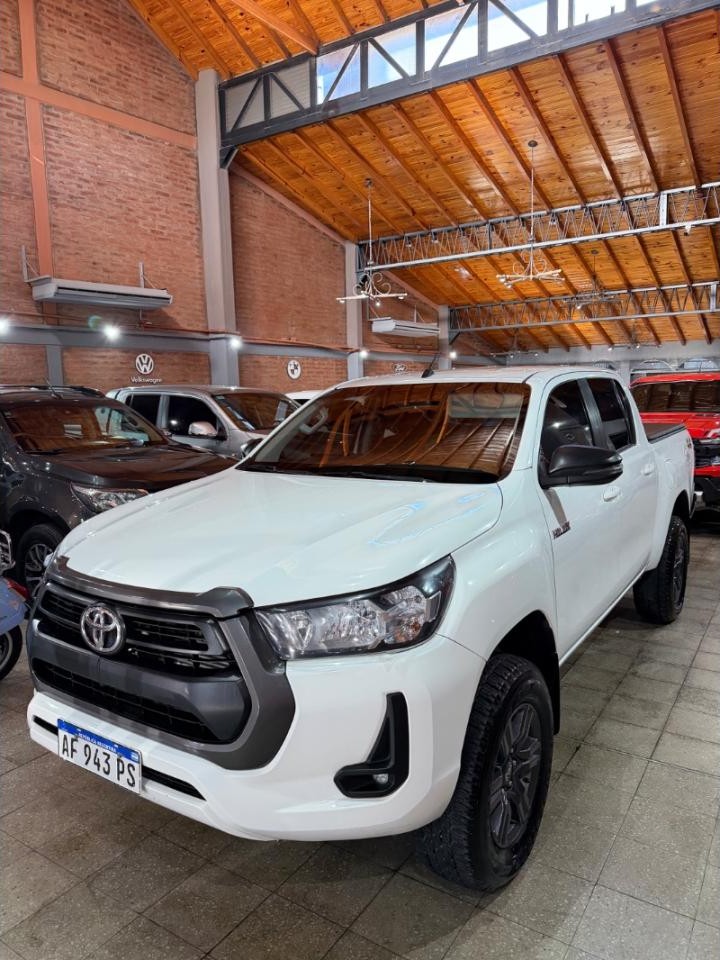 Toyota Hilux 4x4 2023