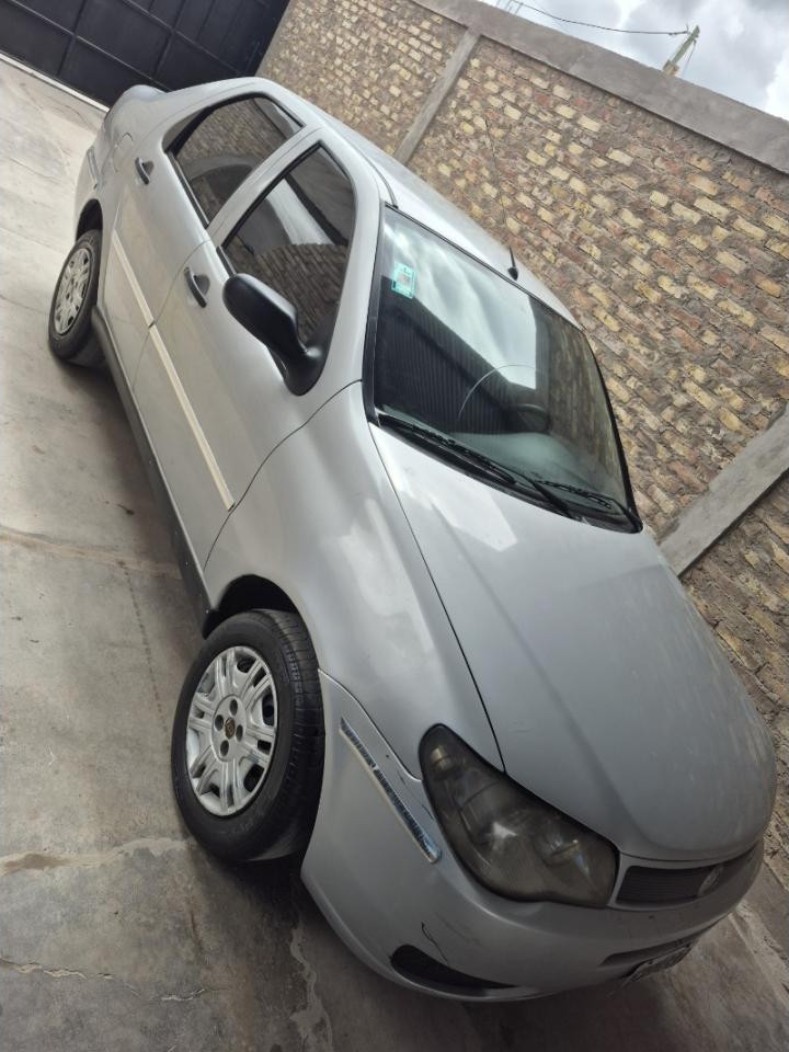 Fiat Siena 2008. Permuto Recibo Motos