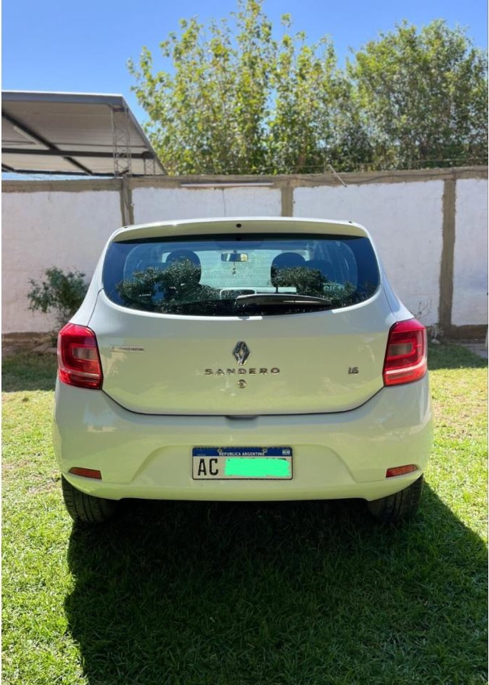 Renault Sandero 1.6  Impecable | 84.000 Km | único Dueño Precio Negociable