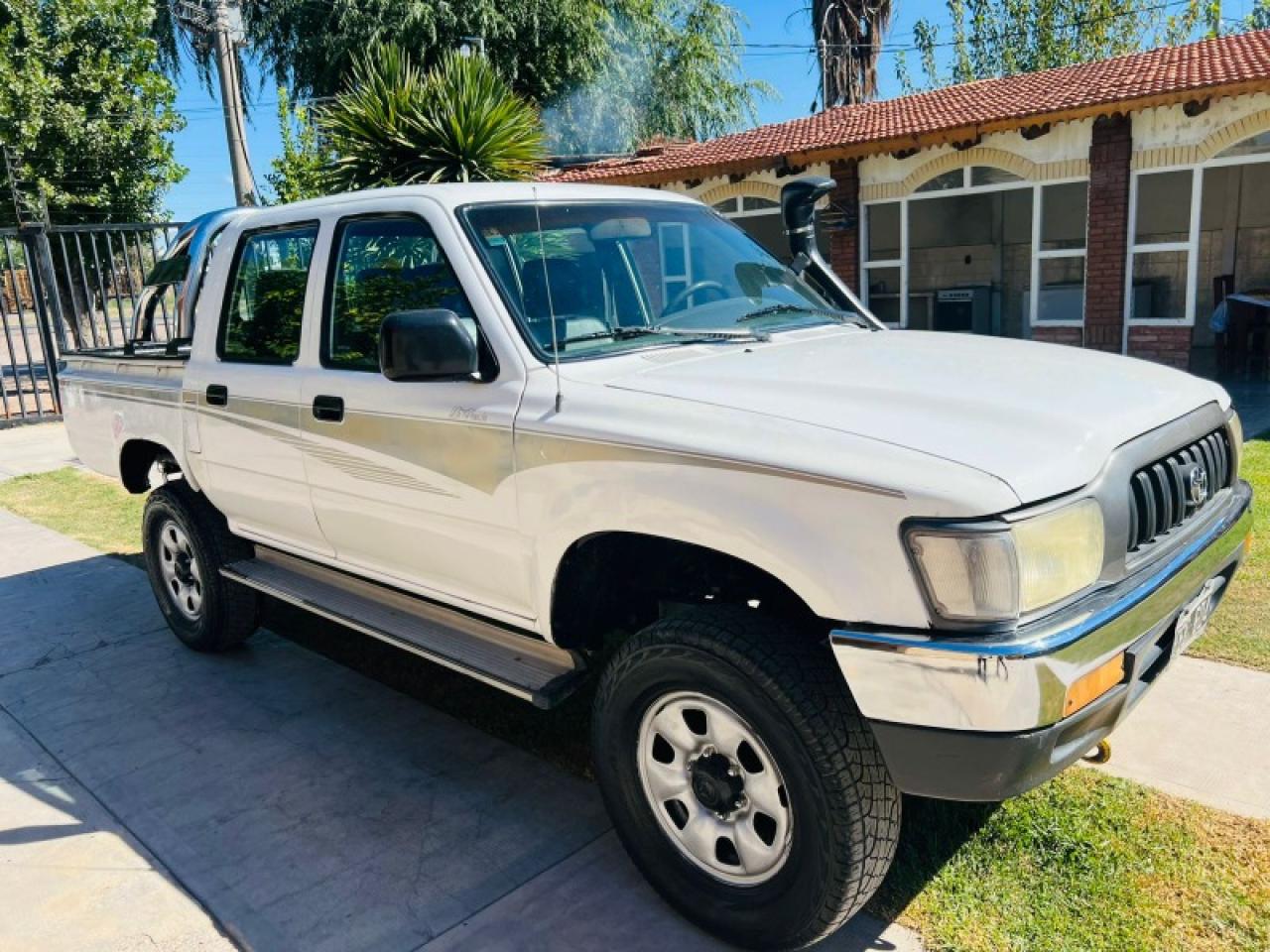 Toyota Hilux Dx 4+2 Modelo 2004 3.0 250 Mil Km