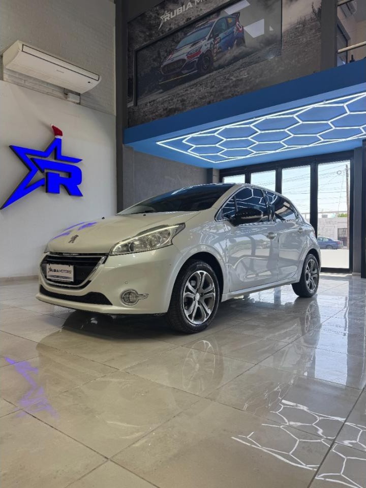 Peugeot 208 Feline Pack 1.6 2014 (130.000km)