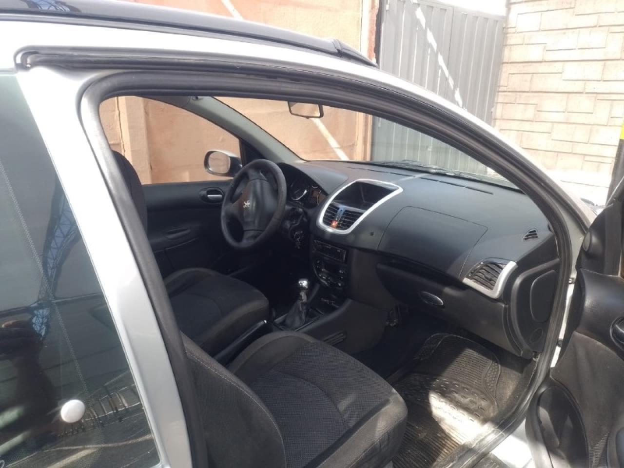 Peugeot 207 Modelo 2010 Rto 2027 Llantas 15 Nafta Motor 1.6 El Más Full