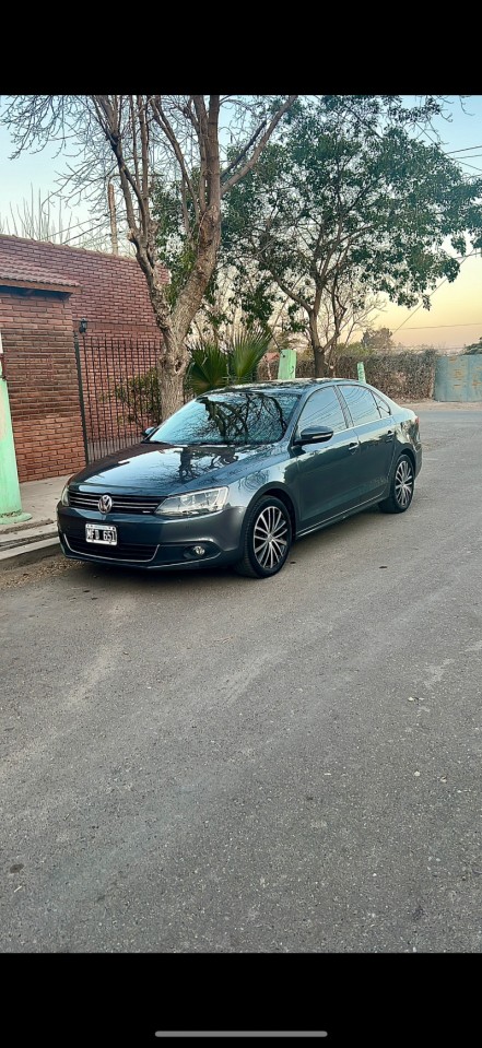 Volkswagen Vento 2.0 Tsi Dsg 2013  Excelente Estado
