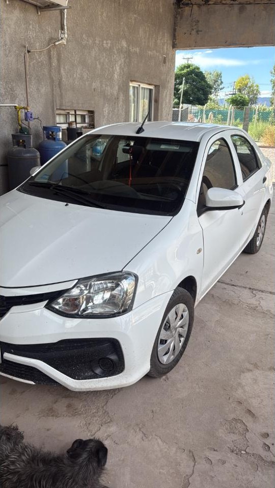 Toyota Etios 1.5 X 2023