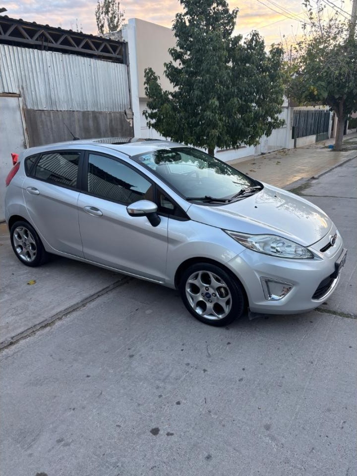 Ford Fiesta Kinetic Titanium