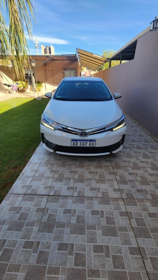 Toyota Corolla Xei Pack Cvt (automático Y Cuero)