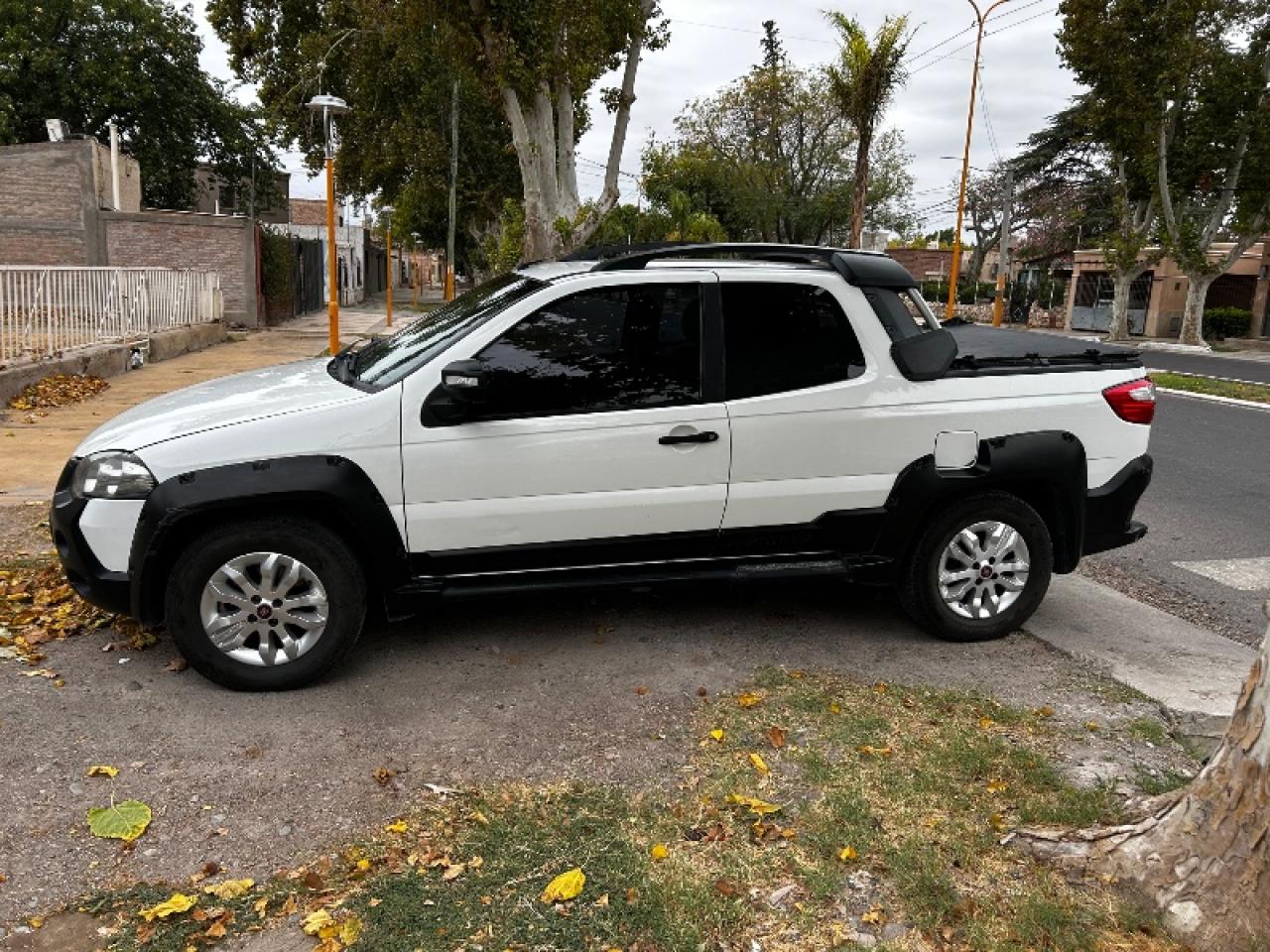 Fiat Strada Adventure, 2014, 235000km, Con Glp, Funciona Espectacular
