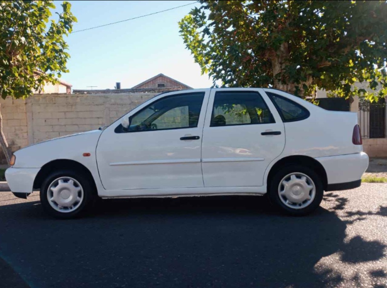 Polo 98 1.6 Nafta Y Palio Weekend Elx Modelo 06 Diesel Es La Full Full
