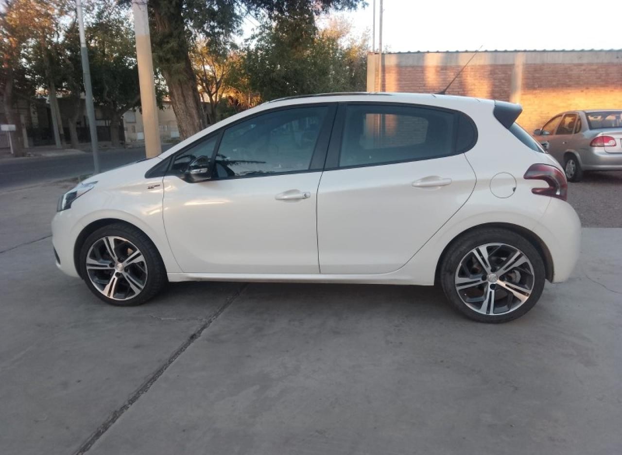 Peugeot 208 Gt  Año 2018 Primera Mano  58.300 Km