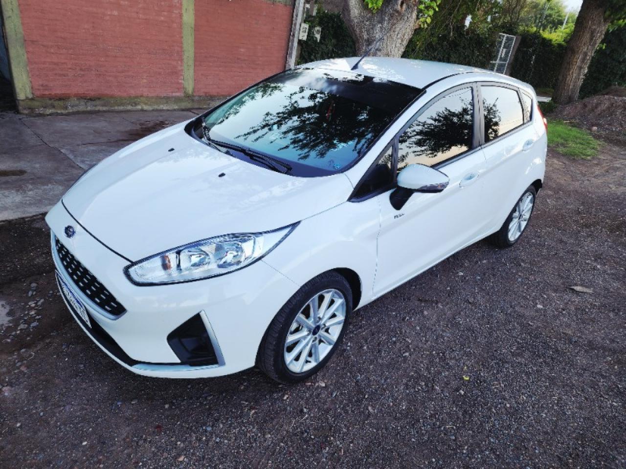 Ford Fiesta Kinetic🍀 1.6 L Se  5 Puertas  Impecable👌‼️ 46 Mil Km , Como Nuevo. 2018 Dueño Vende Urgente  X Esta Semana