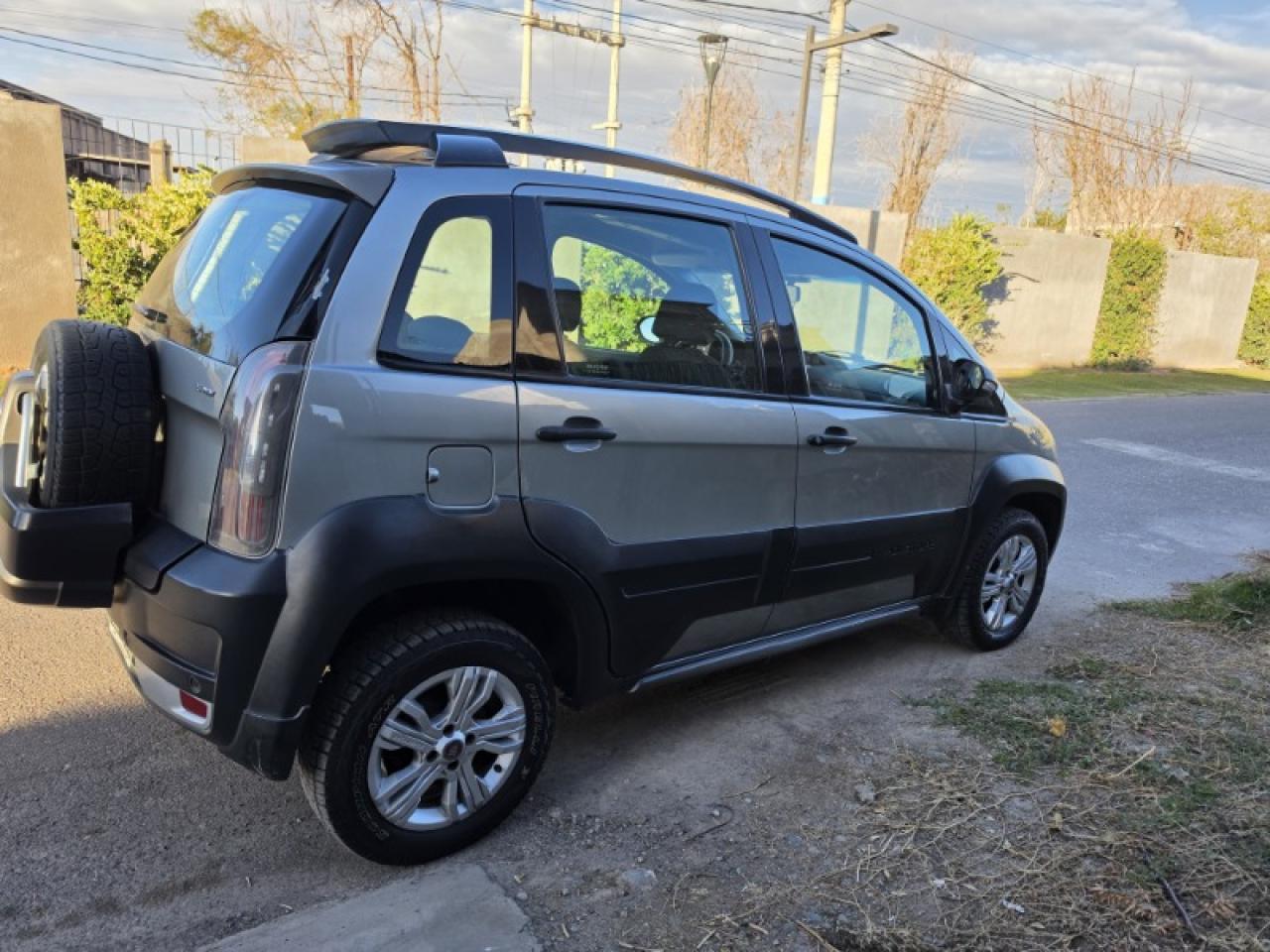 Fiat Idea Adventur 2011