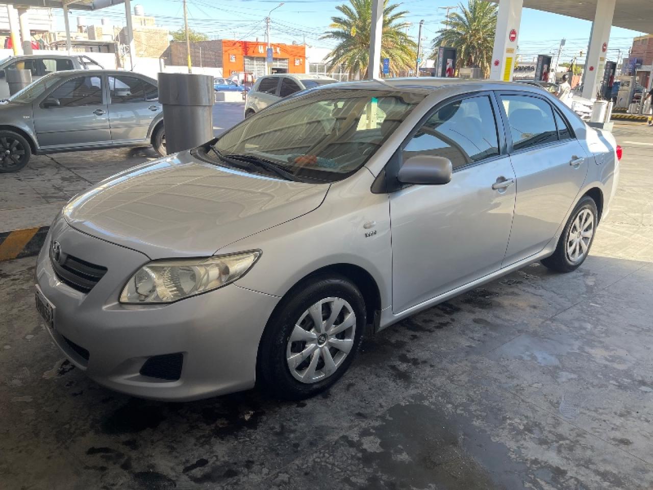 Remato Por Viaje Toyota Corolla Con Gnc 5ta, Nada Para Hacerle